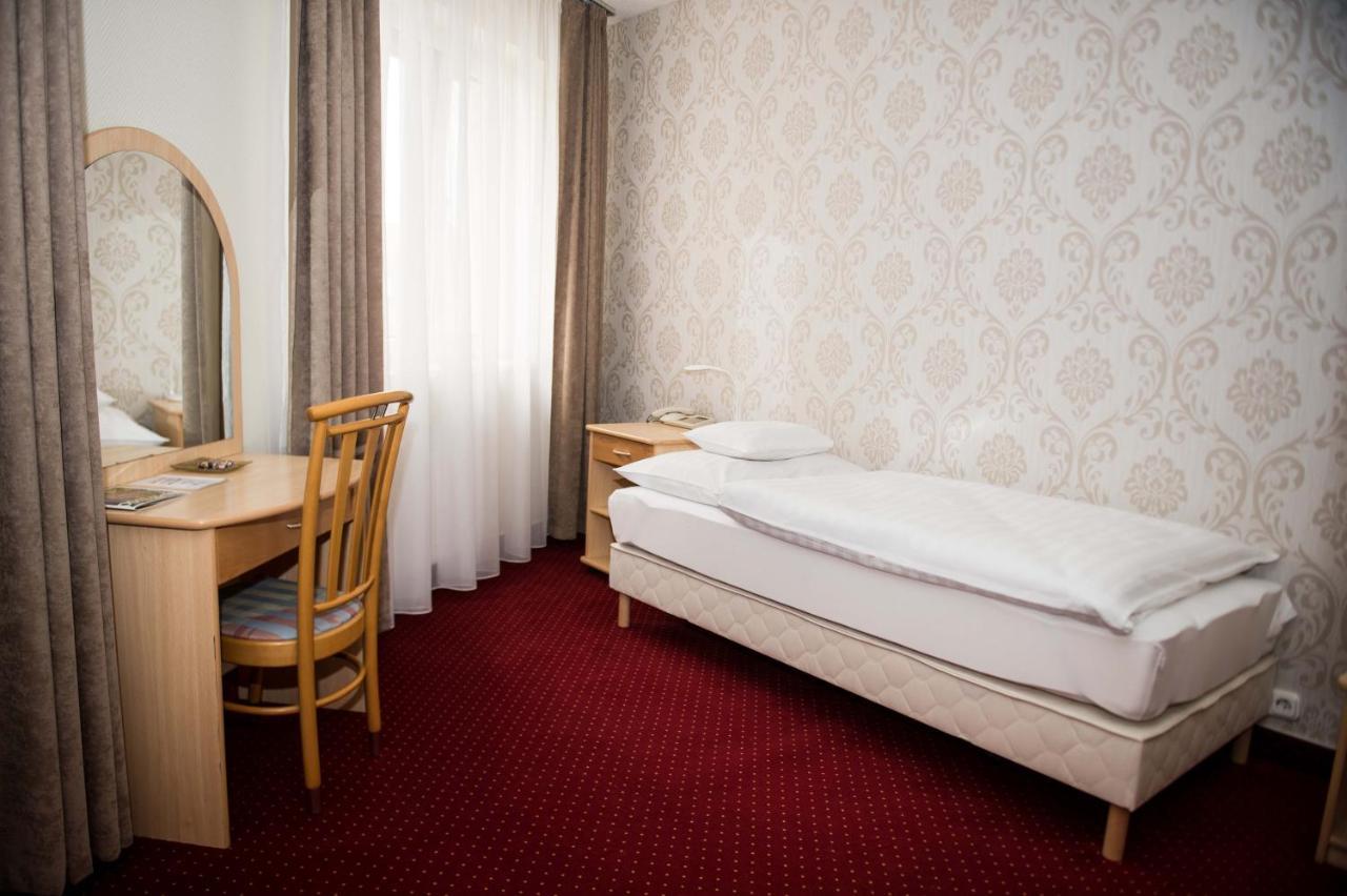 Hozam Wellness és Apartman Szolnok Esterno foto