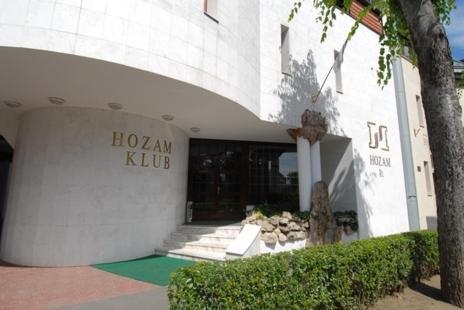 Hozam Wellness és Apartman Szolnok Esterno foto